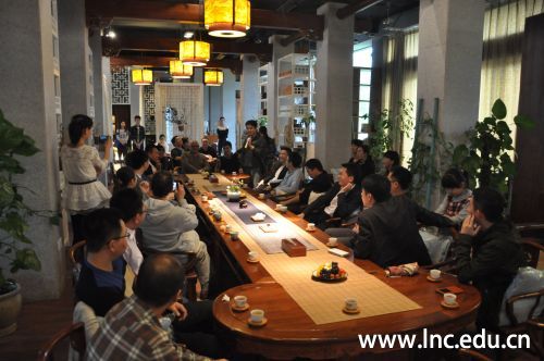 校友会现场气氛热烈 摄影团学信息部