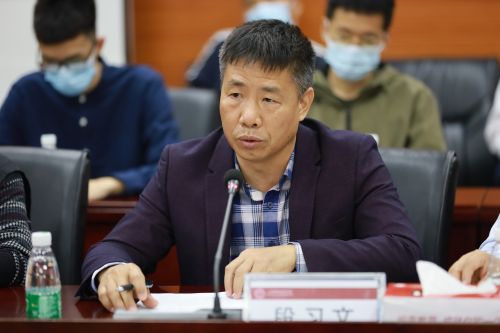 省职教城（清远）事务中心主任段习文作总结讲话