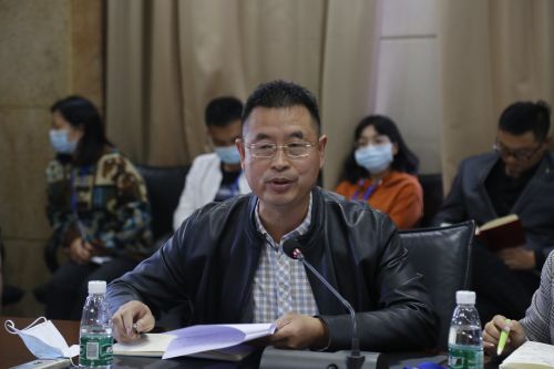 范建礼副主任进行汇报