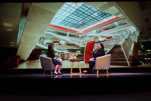 最具奉献辅导员--杨晓玲老师访谈