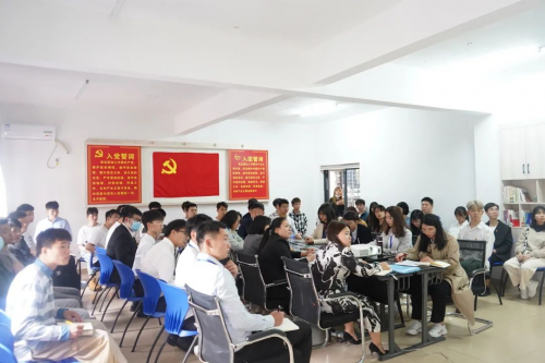 图片3 柴书记授课