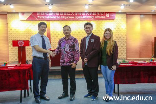 欢迎和来宾致辞