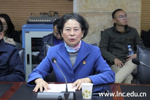 党委书记范海星作主题教育总结报告