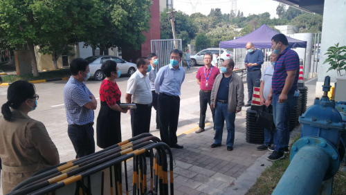 颜勇一行对我校水电设施进行巡视