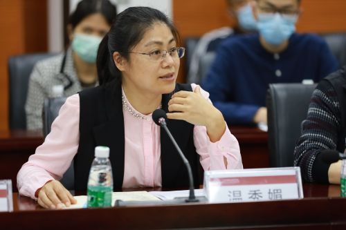 演练总结会议由省职教城（清远）事务中心副主任温秀媚主持。