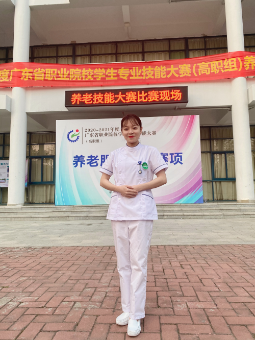 林文佳比赛现场照片