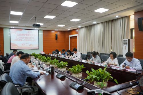 各组长单位代表汇报工作开展情况