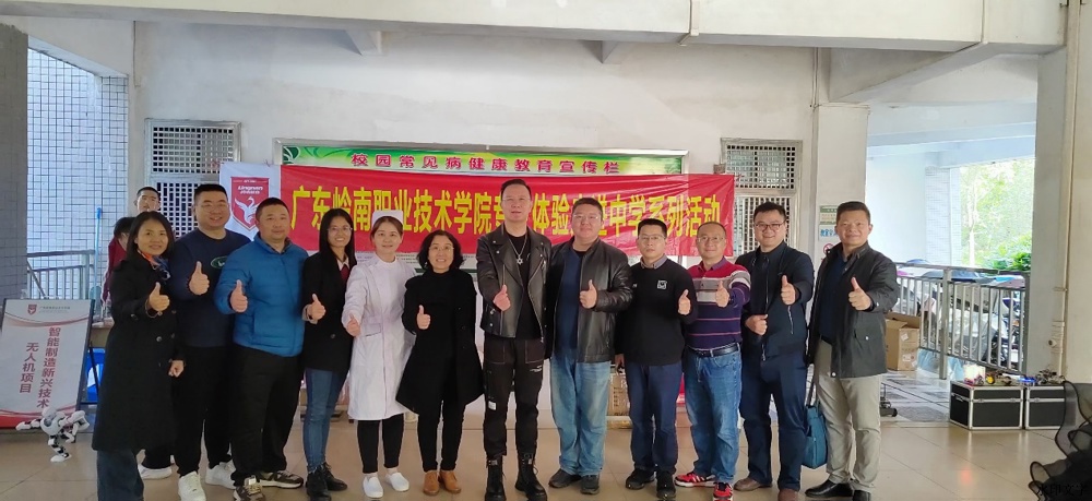 C:\Users\Administrator\Documents\WeChat Files\wxid_ggtqhnzgq2lm12\FileStorage\Temp\8a92ecc2ca72fa1fe851dcc2cd5696e.jpg