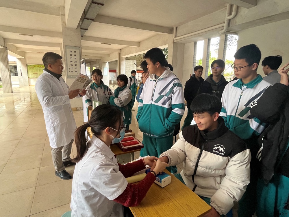 C:\Users\Administrator\Documents\WeChat Files\wxid_ggtqhnzgq2lm12\FileStorage\Temp\8ad3a91c4afe277a73f87e49ce880ce.jpg