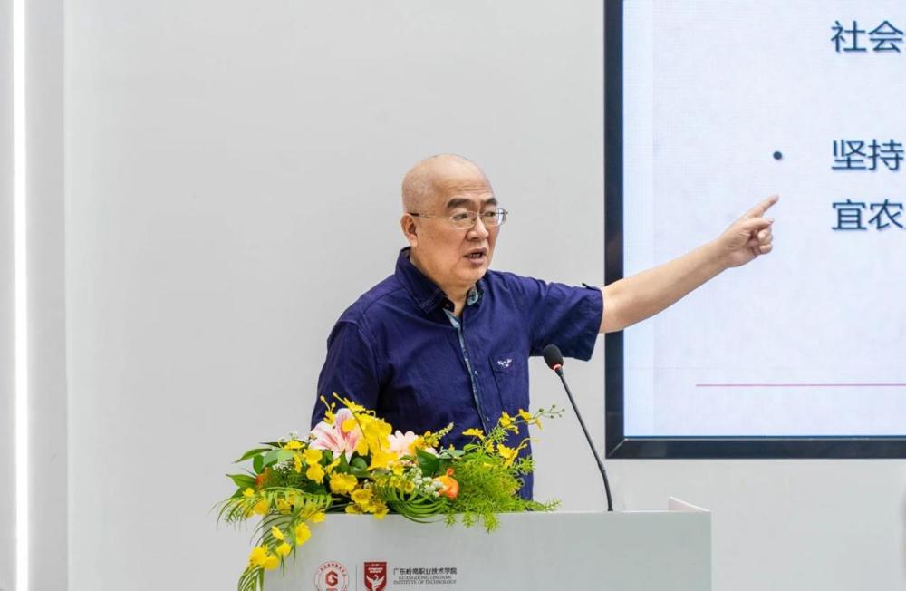 b5d5fb87aaf228afbf85c113ce3f340b