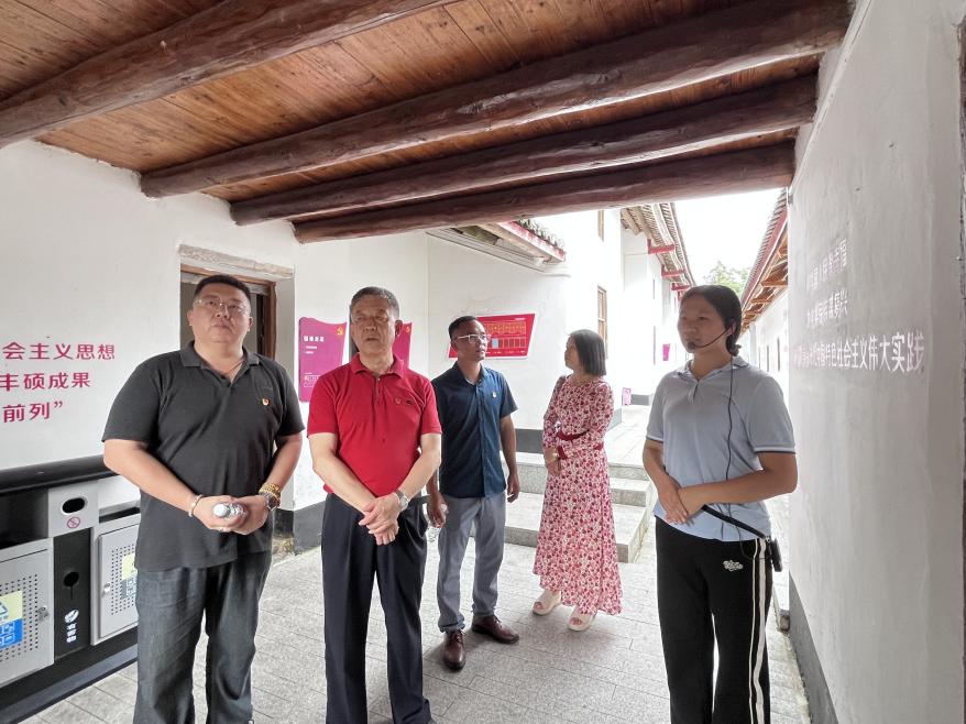 c509ba18e7c4a8565da9d337311cdb8