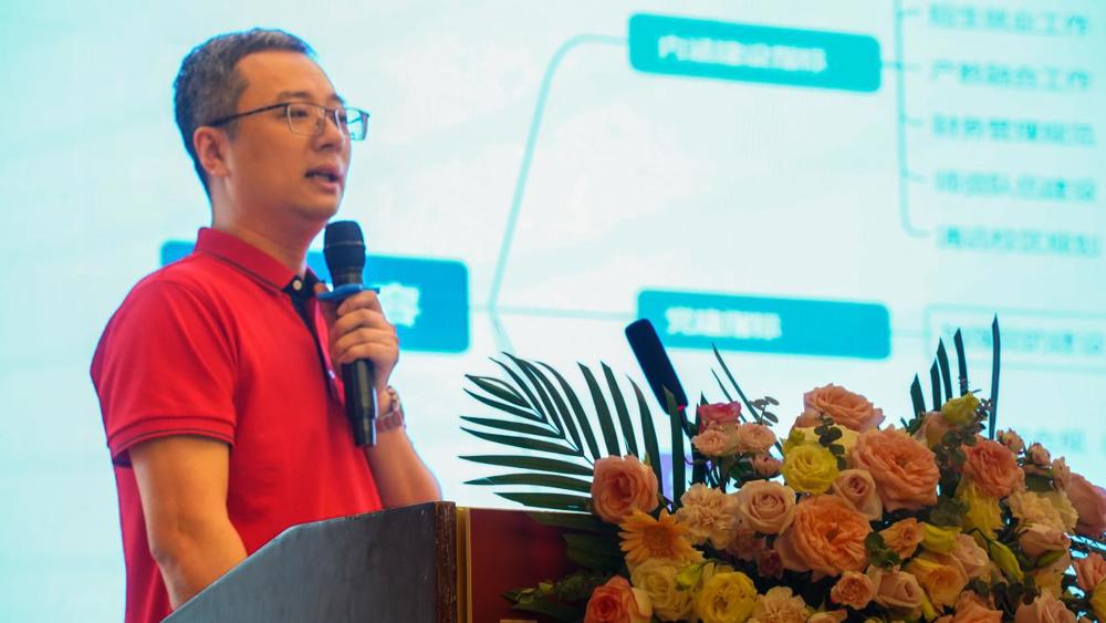 ab18df2ef0ce54f102d2978aa668835e_