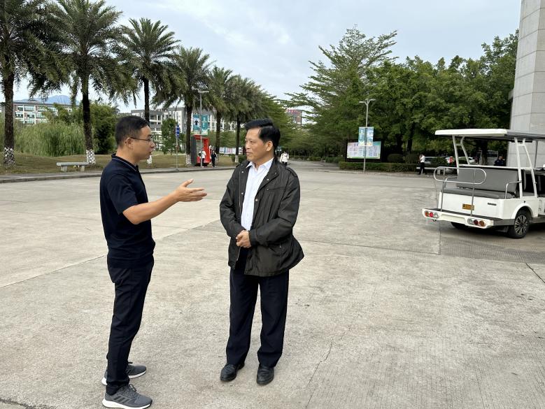 e0e86293438ec070518c0330eaf9fb5