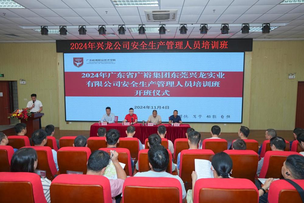 72f6e9a18dc3c3d000b601f6a69c555