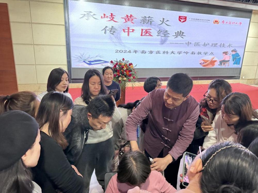 075180f3b19e7b74ab536125cd81347