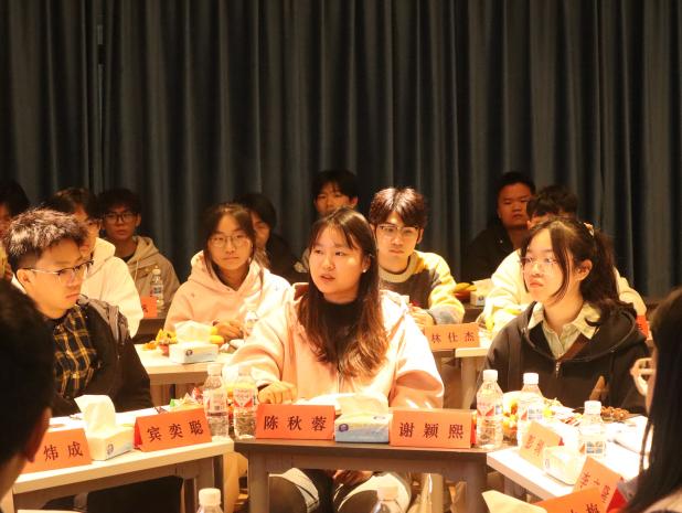 2a042498c2300cc4066c342379d601f