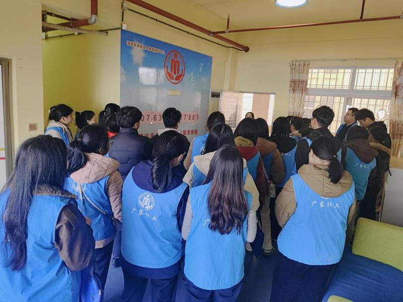 13参观清远市福利院一老一小服务情况