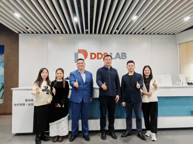 5d59a588bb859a59e77ec698bb72f8e