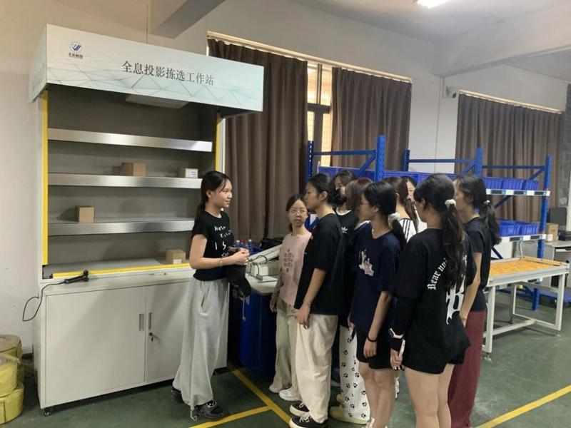 ea6193863bd5c4d44d2ef44338d07a41