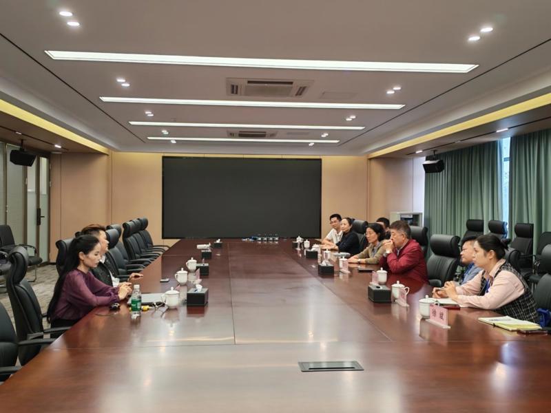 D:\jiangxm 2025.08.18（药学院）\访企拓岗\20251021 丽珠制药\照片\微信图片_20251021204942_450_495.jpg