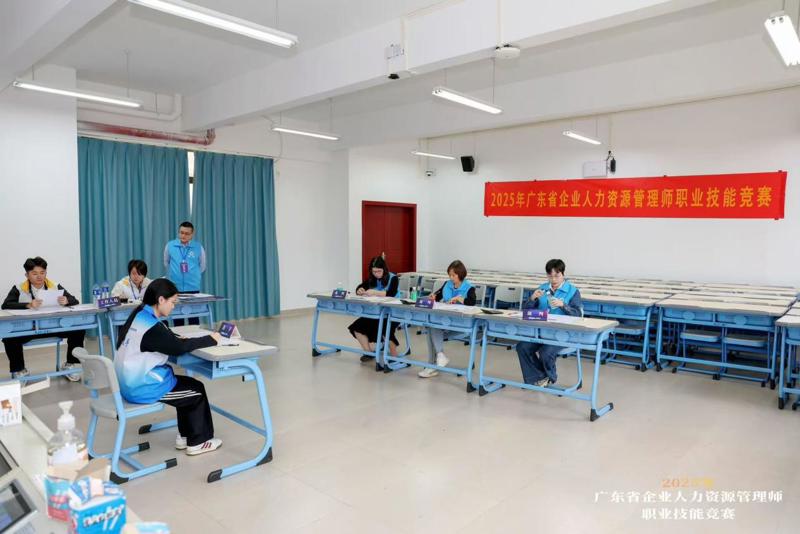 d06cad90c76d83d4bf78692de0eac17c_