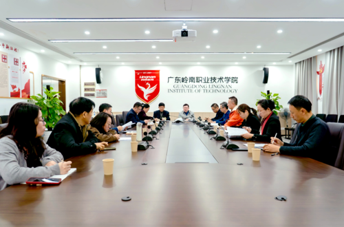 我校组织参加2026年全省教育工作会议暨全省县域普通高中振兴工作推进会议