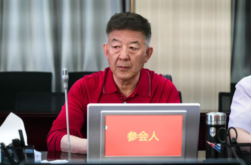 学校举办树立和践行正确政绩观学习教育第一期读书班暨党委理论学习中心组（扩大）学习会