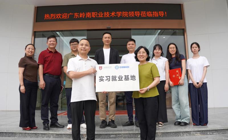 8c7173005dc76e53a3c8623ddb7b6063