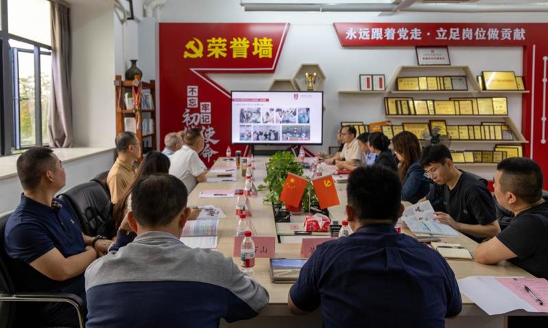 I:\02-学院工作2\2526(2)\25-清远市政府对接企业考察\过程\5.19四川纵横导出\07-会场.jpg
