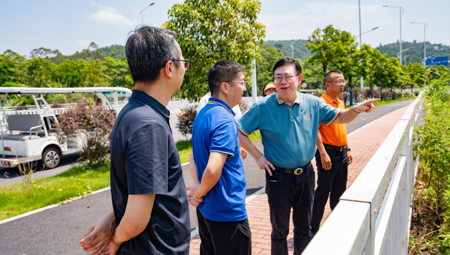以生为本抓建设，凝心聚力备开学——校长劳汉生带队巡查清远校区暑期重点工程建设现场