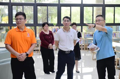 党委书记黄志泉调研马克思主义学院