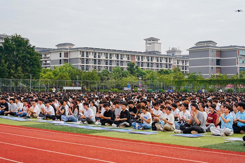 C:/Users/谢慧敏/Desktop/开学典礼/3.jpg3