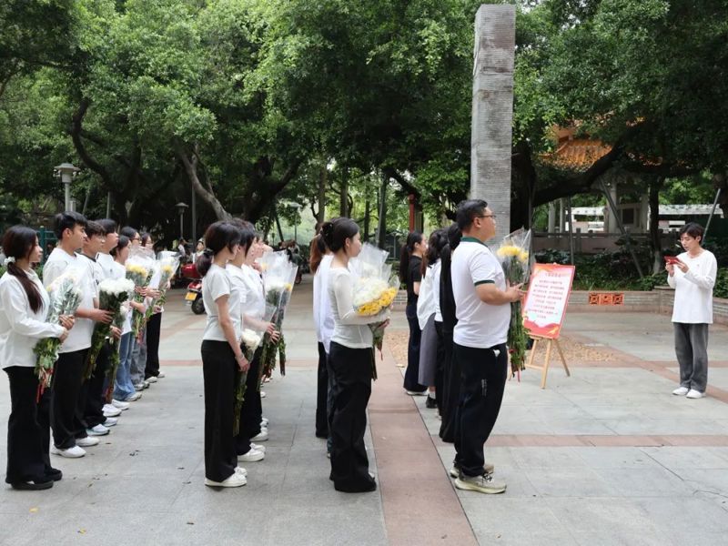 53b5cc402a4e6f33b504d706257c3aa8