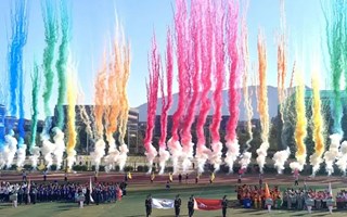 广东岭南职业技术学院第二十一届田径运动会暨第十三届教职工趣味运动会开幕式