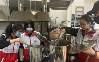 雷锋月主题活动（六）| 我为师生做实事之 “红小荔”暖心凉茶行动