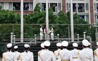 缅怀革命先烈 传承红色基因｜校团委开展清明祭英烈主题教育活动