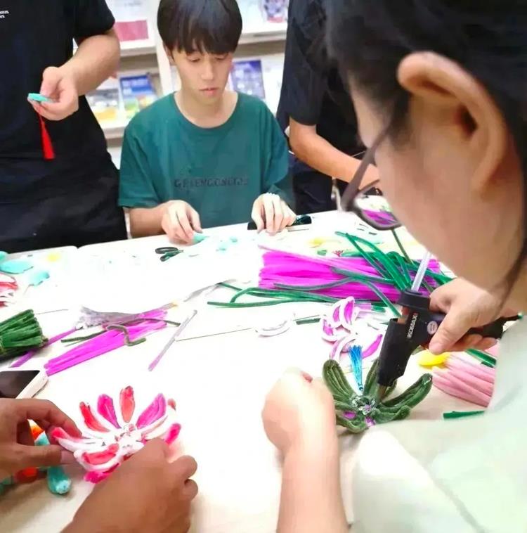 113053b755d44141a5db16d684a8809e.Jpeg