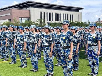 我为同学做实事 | “医”心同行，“器材”护航