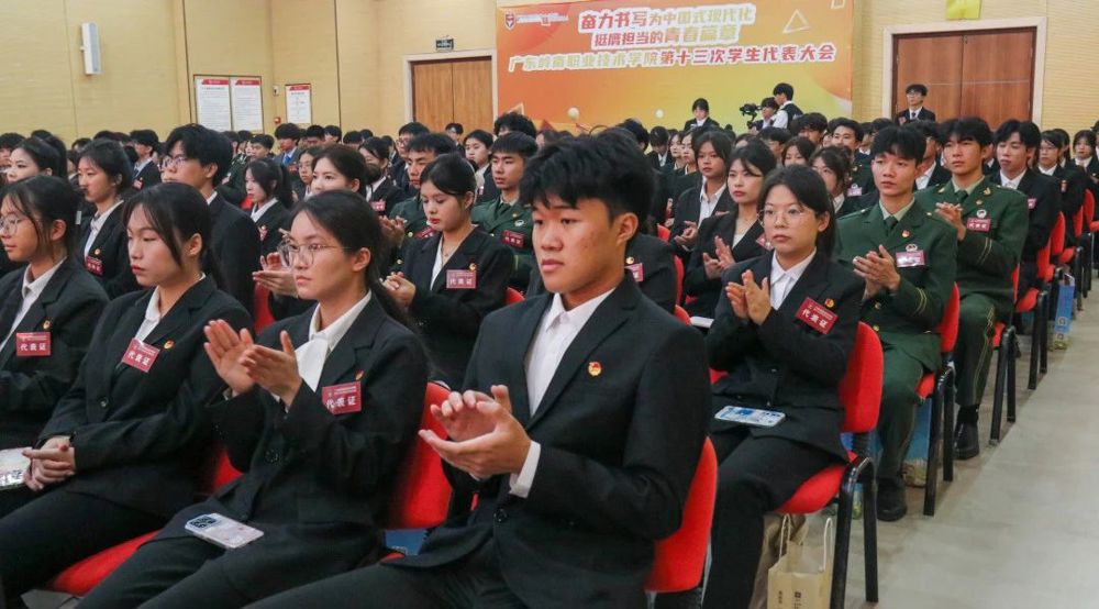 e07e262e0a2529fedd786327c62b3422