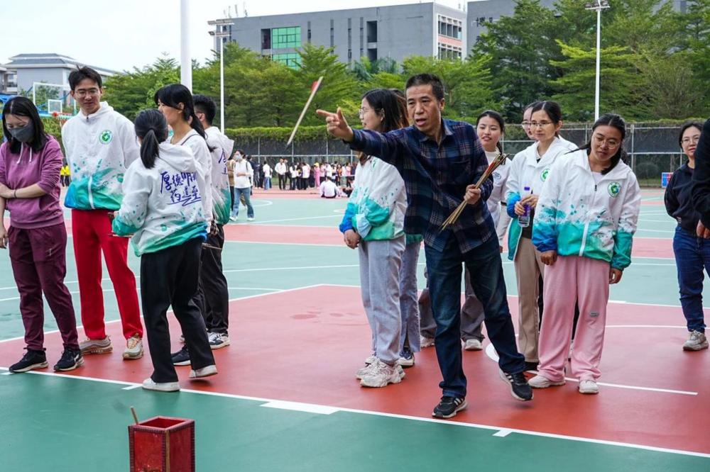 04a69299a64d2942ec02c5543564cb4b