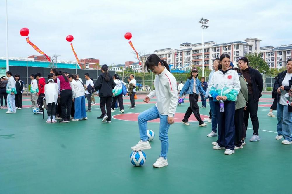 9c52096f2fffc364e3da1a317b3a6567