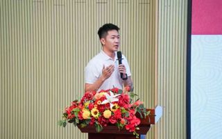 青春榜样 | 携军旅热血归母校，以思政讲台点亮青年成长