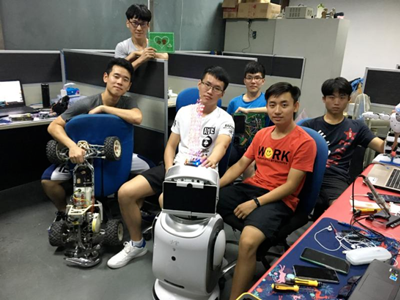 手握18项专利，周俊健校友从宿舍创客到机器人工程师