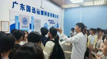 沉浸式体验开启职业启蒙新篇章——30个新生班级走进校企基地与智能实验室，在互动探索中种下专业梦想