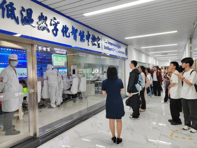 2501c741ad54815bb34aaa9f7e73833a