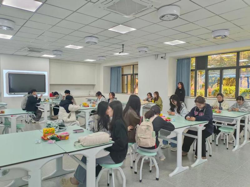 a7716265c7a17cf6ac55797f094db53