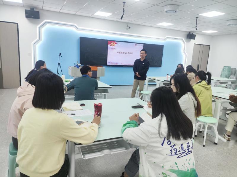 dbbe7bfd4d89d2d2d5e1798e8479a8d