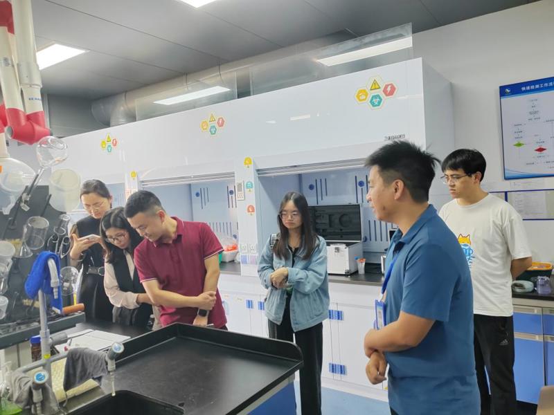 88e995ca923f02e5d3025e0173a11861