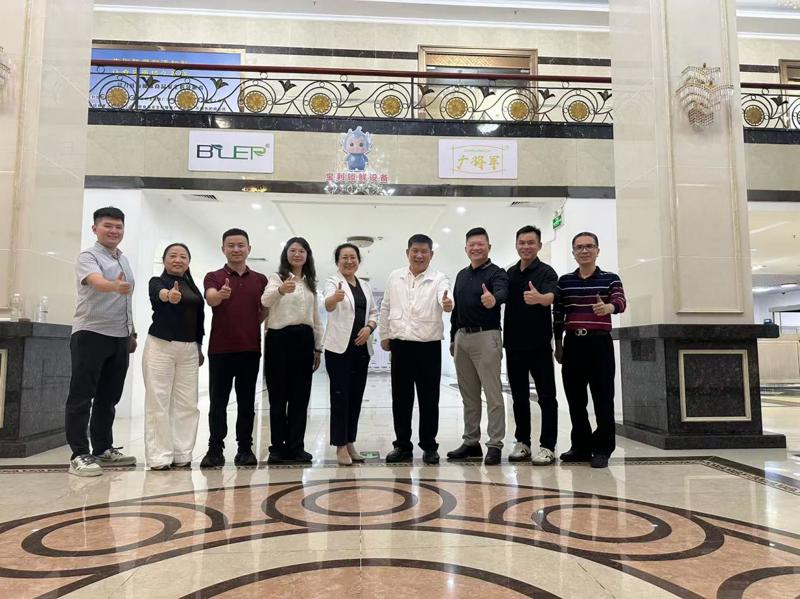 d8f3eeaaf94cfd3058e9fcfef59b6f33