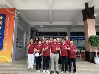 探药学奥秘 践营养新知｜药学院（明德书院）专业体验活动走进清远市第二中学
